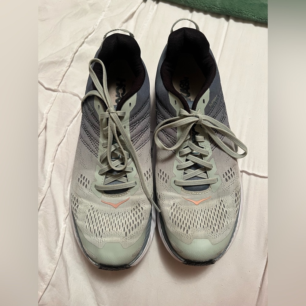 Women’s Hoka Clifton 6 Size 9